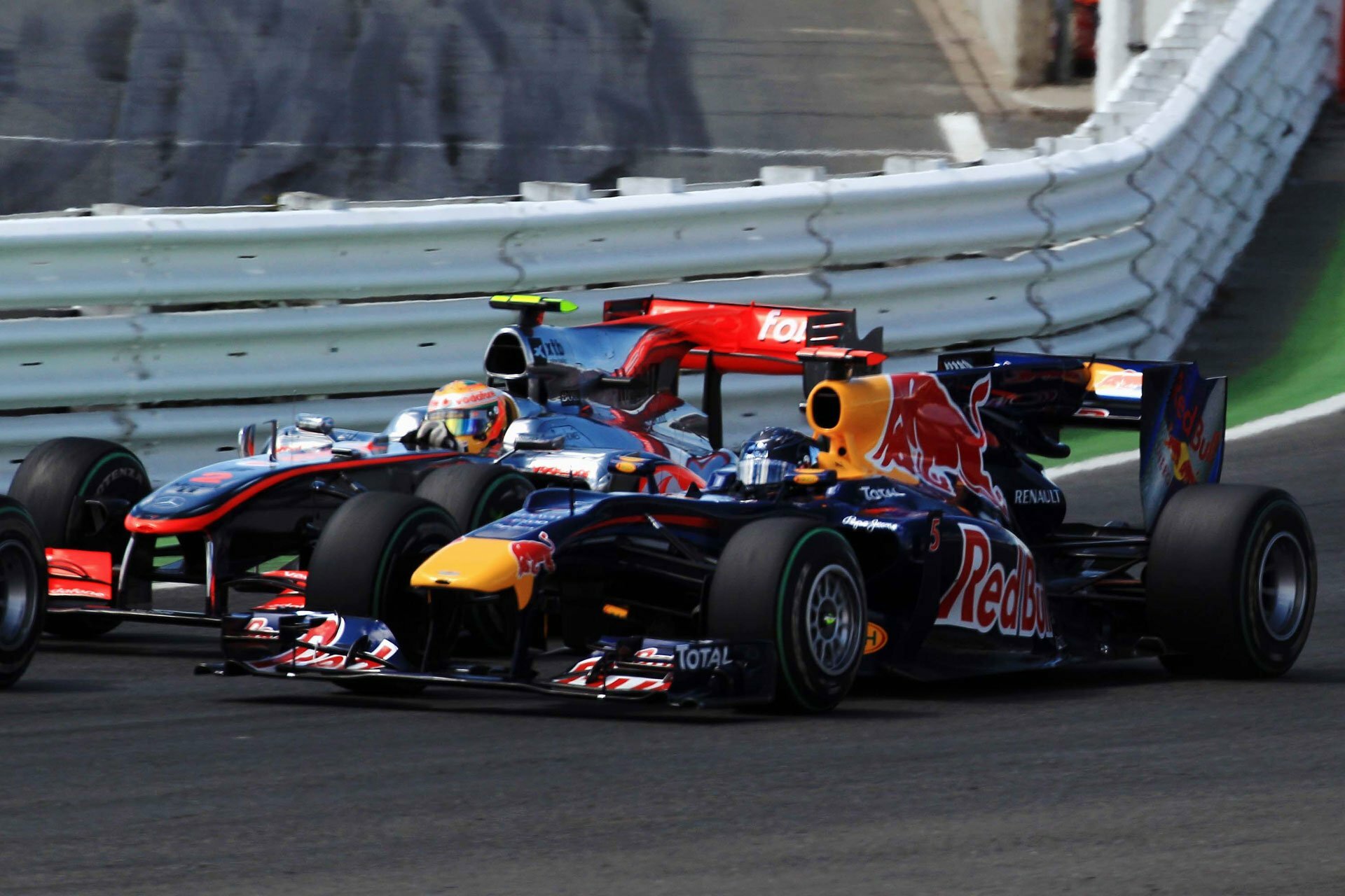 De um passado não muito distante: McLaren e Red Bull lutando por vitórias