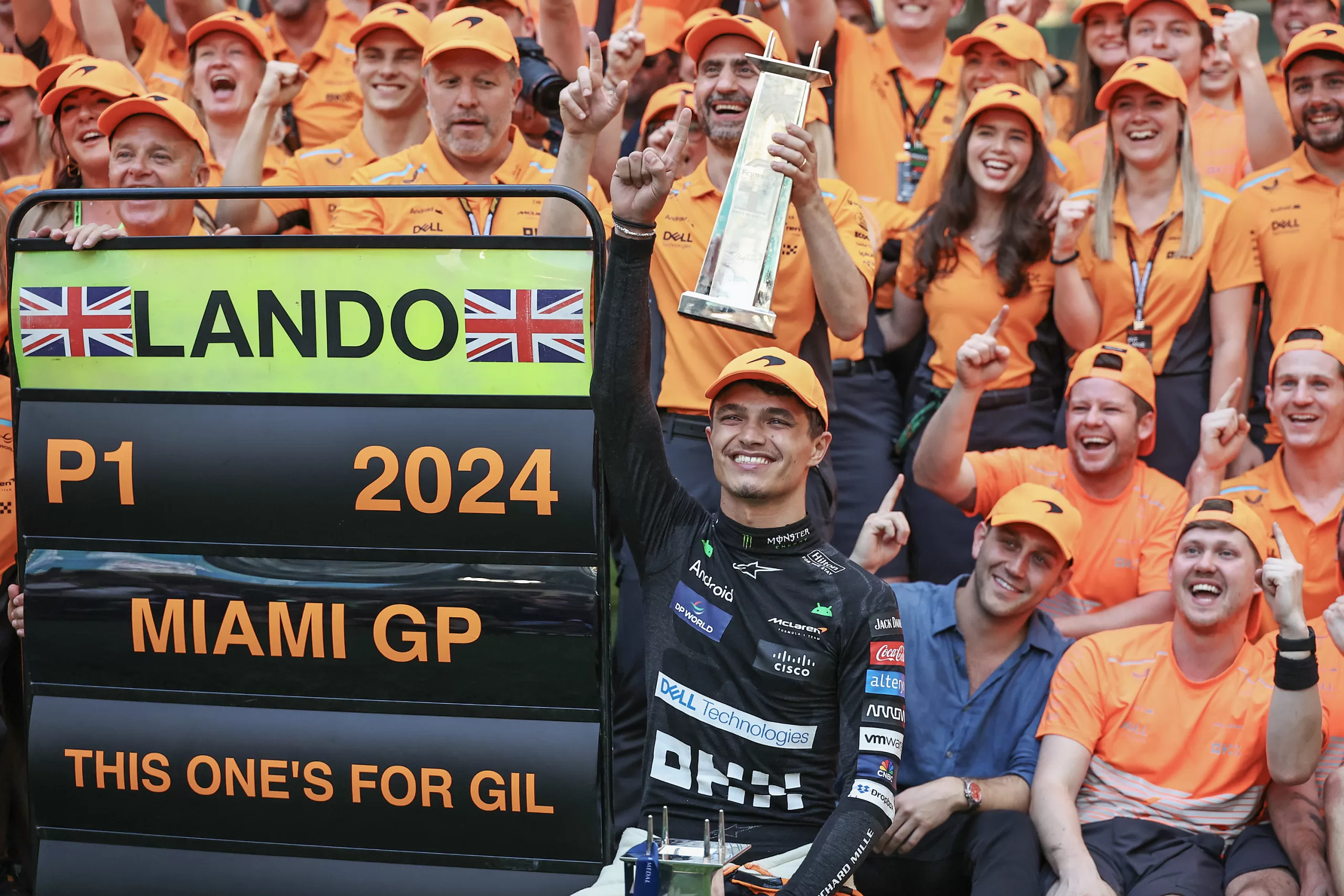 O destino de Sainz e o aprendizado da McLaren – Newsletter No Paddock da F1 com a Ju #371