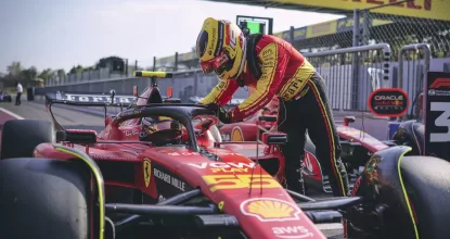 Leclerc cumprimenta Sainz pela pole do GP da Itália de 2023